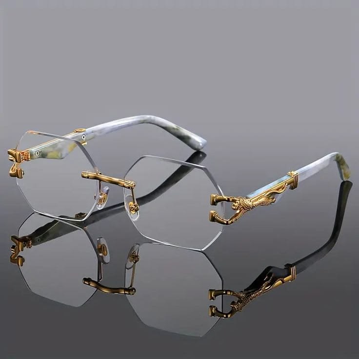 FEMORA PRIVÉ™ | Signature Luxe Sunglasses — Timeless Elegance