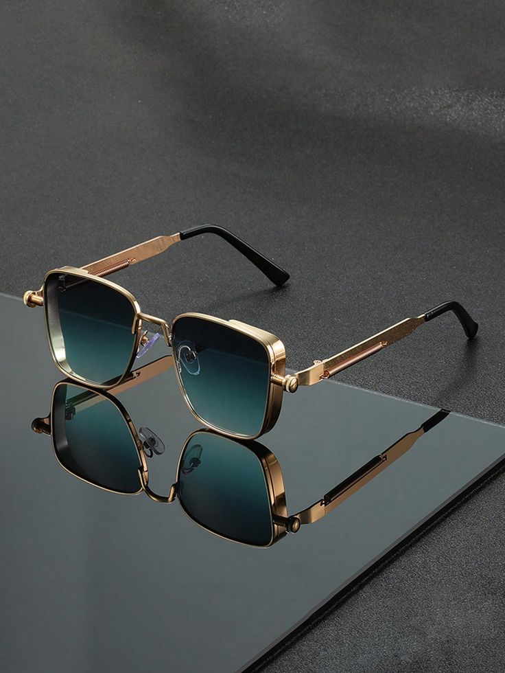 FEMORA PRIVÉ™ | Classic Signature Sunglasses