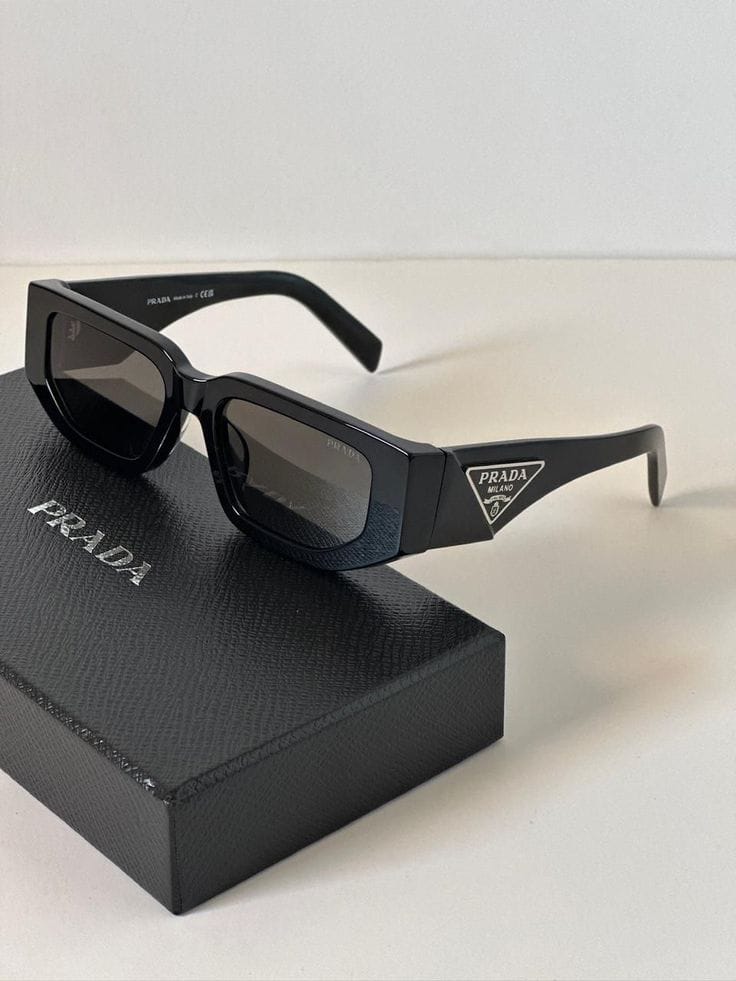 FEMORA PRIVÉ™ | Classic Signature Sunglasses